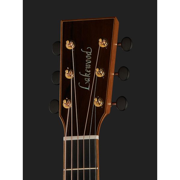 Lakewood J-45 Custom CP Showroom