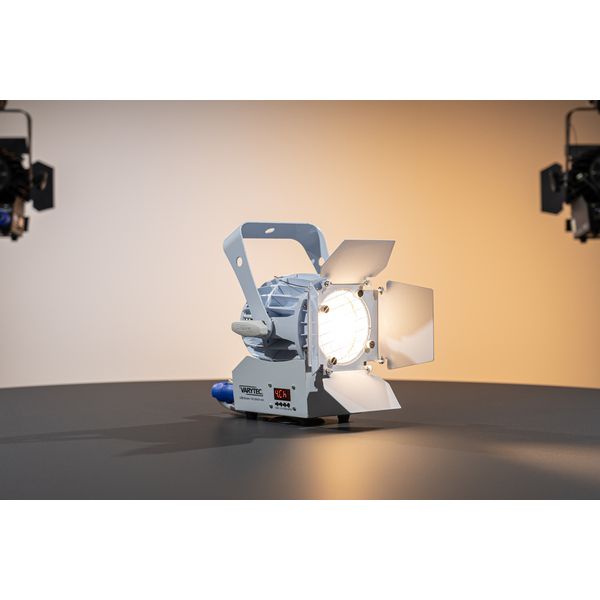 Varytec LED Studio 150 2900K WH