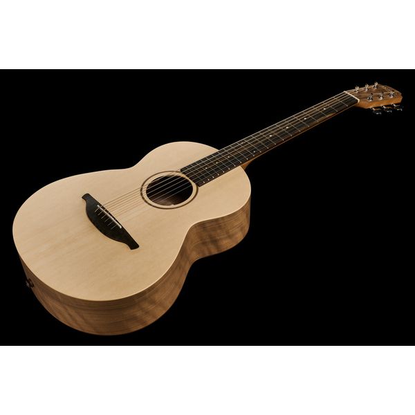 Sheeran by Lowden W04