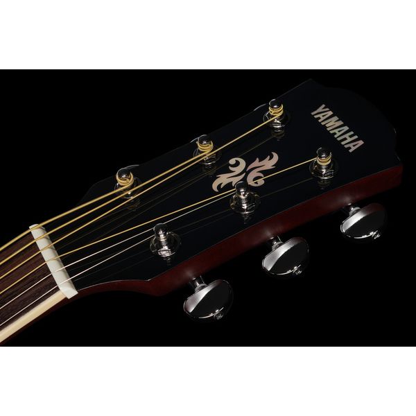 Yamaha APX 600 FM Amber