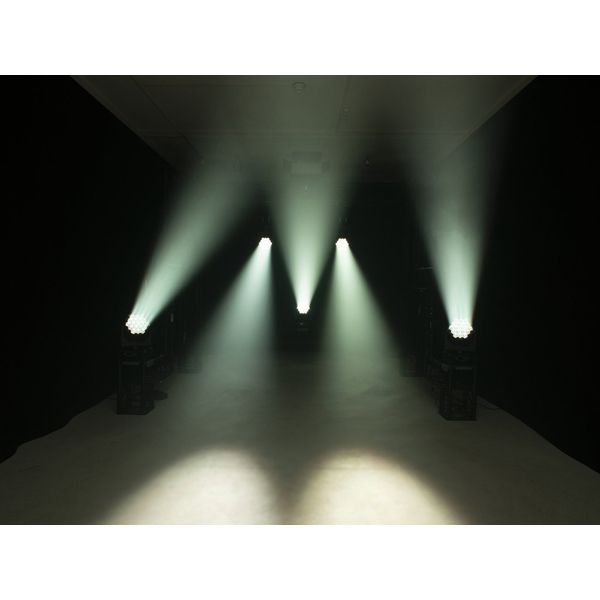 Futurelight EYE-19 HCL Zoom LED MW Wash