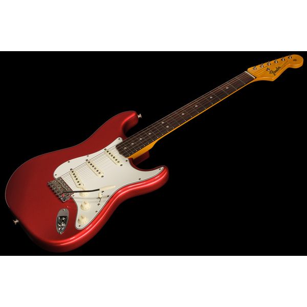 Fender AV II 65 Strat RW CAR