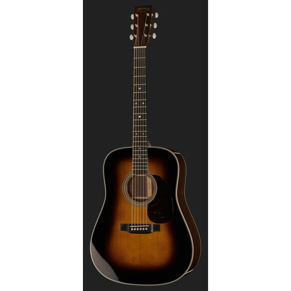 Martin Guitar D-28 Sunburst