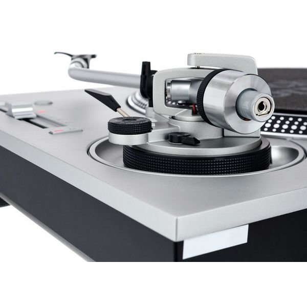 Technics SL-1200MK7