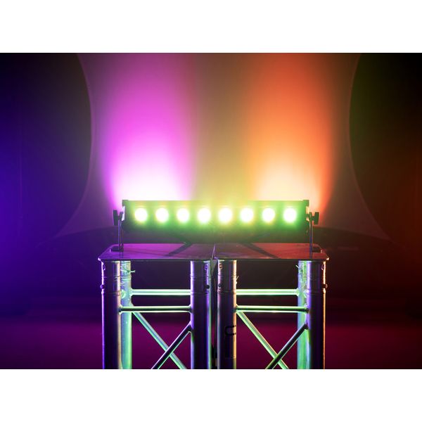 Eurolite LED IP T-Bar 8 QCL Bar