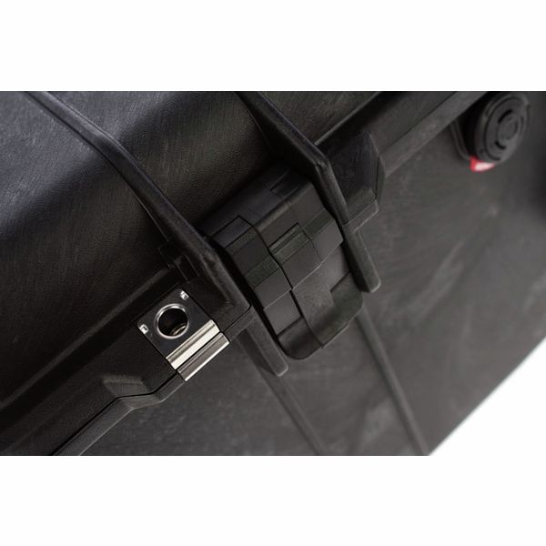 Peli 1650 Foam Black