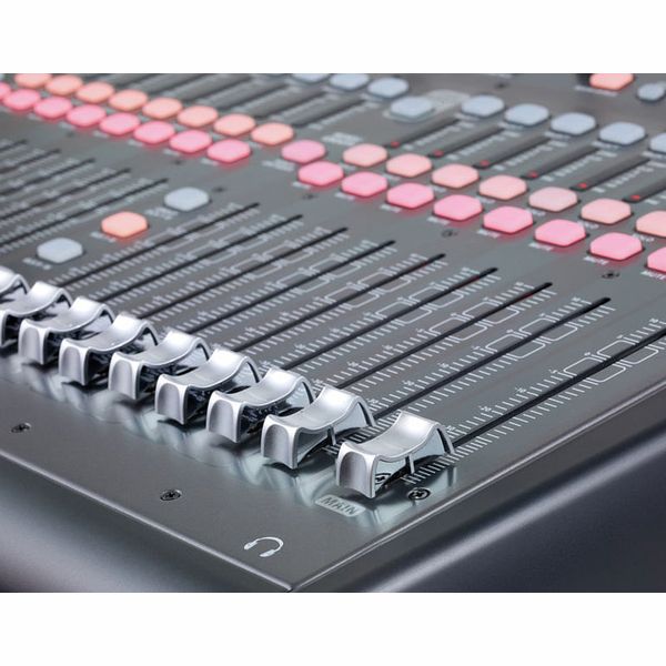 Behringer X32 Producer
