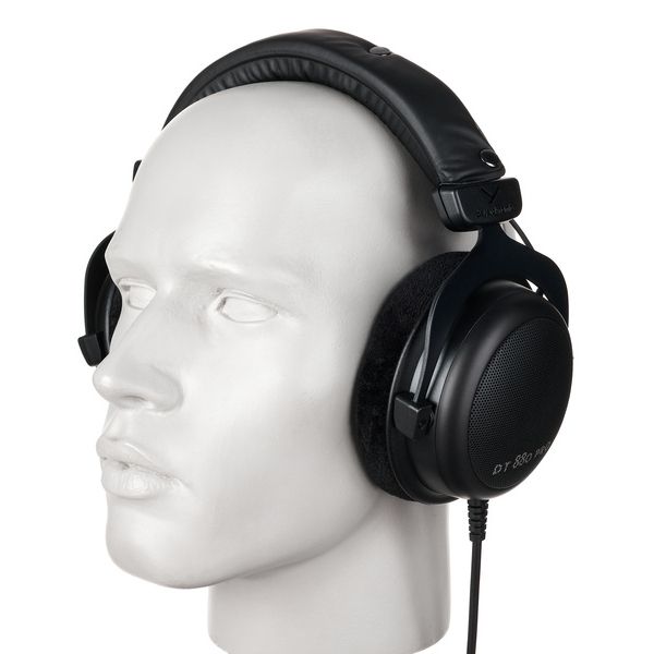beyerdynamic DT-880 Pro Black Edition