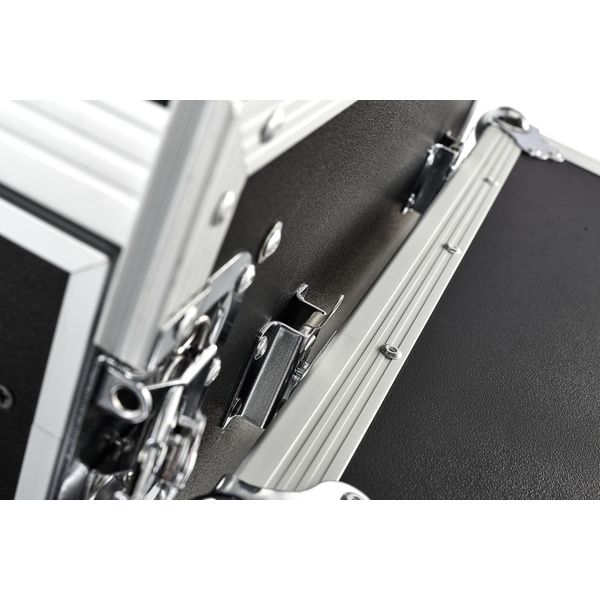 Flyht Pro Case Production