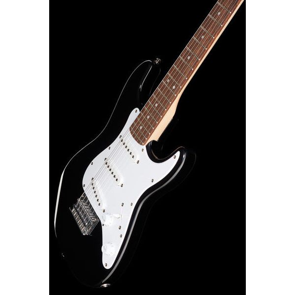 Squier Mini Strat V2 BK IL Bundle
