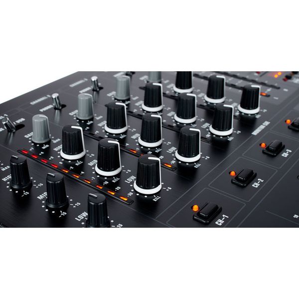 Behringer DJX900USB
