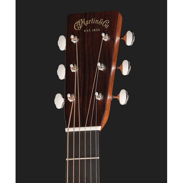 Martin Guitar 00028 Sunburst