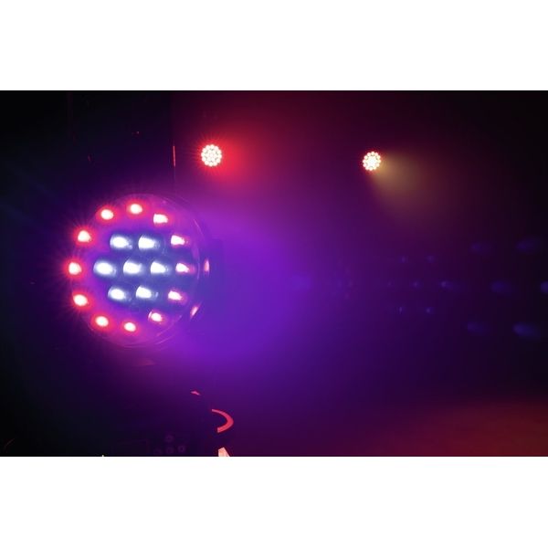 Eurolite LED TMH-X4 Zoom Wash Bundle