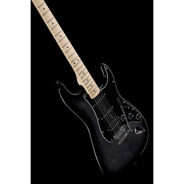 Squier Affinity Strat FM HSSBB Bundle