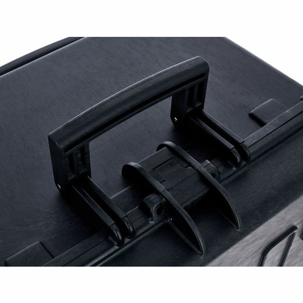 Explorer Cases 5833.B Black