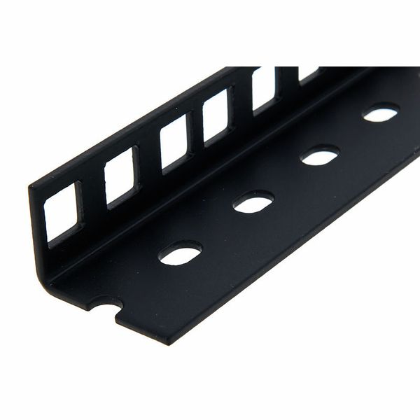 Adam Hall 61535B3 Rack Strip 3U blk
