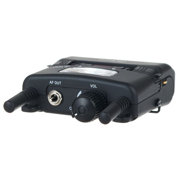 the t.bone IEM D2.4 Quattro Bundle