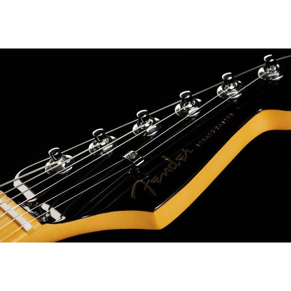 Fender AM Ultra Luxe Strat MN 2CS