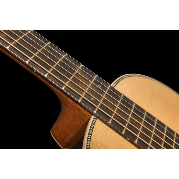 Martin Guitar 012-28 Modern Deluxe