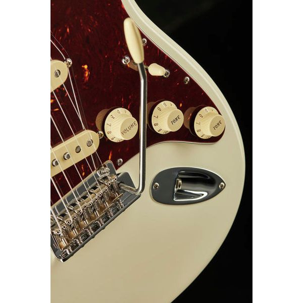 Fender AM Pro II Strat MN OWT