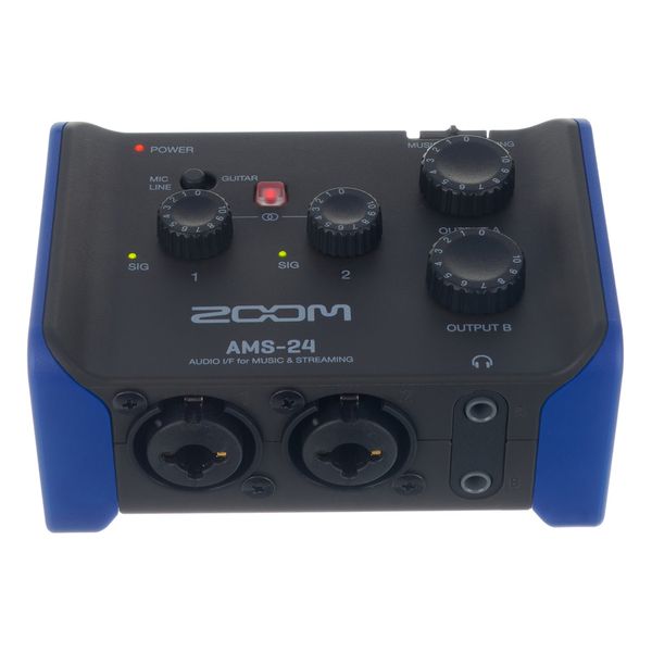 Zoom AMS-24