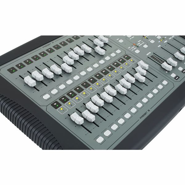 Showtec Showmaster 24 MKII Bundle