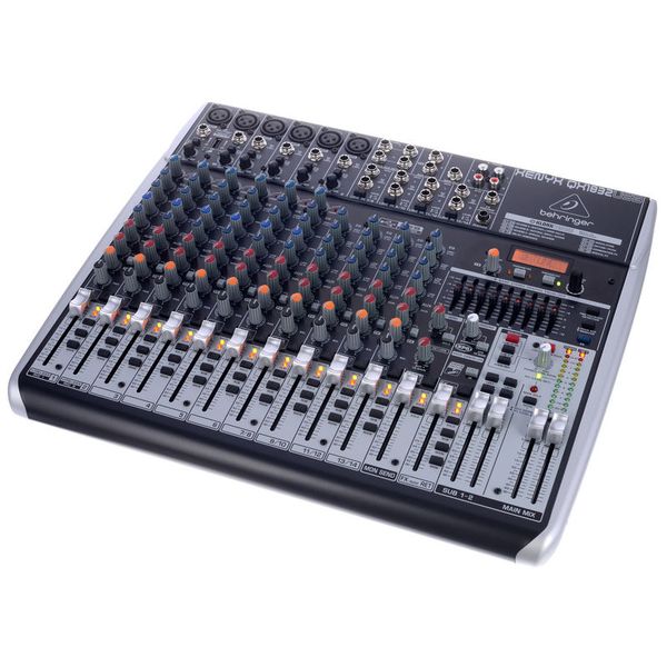 Behringer Xenyx QX1832USB