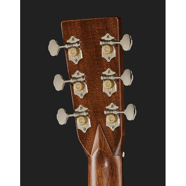 Martin Guitar D-28 Sunburst