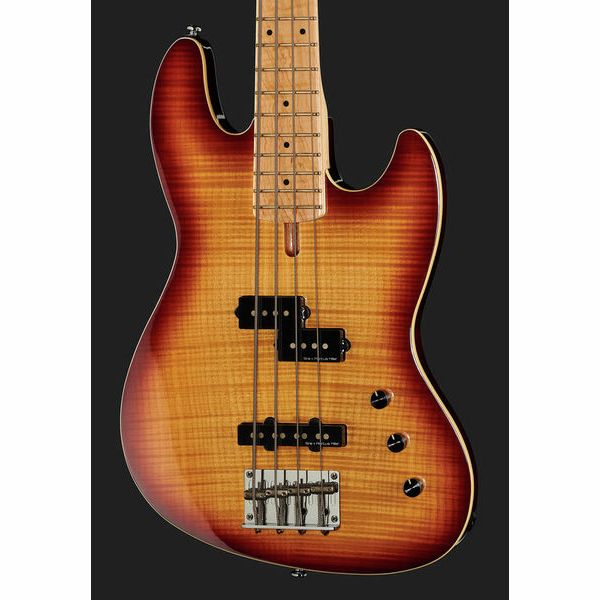 Marcus Miller U5 TS MN Short