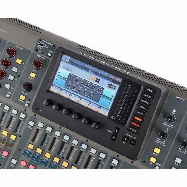 Behringer X32