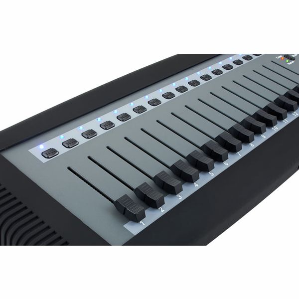 Showtec Easy 16 DMX controller