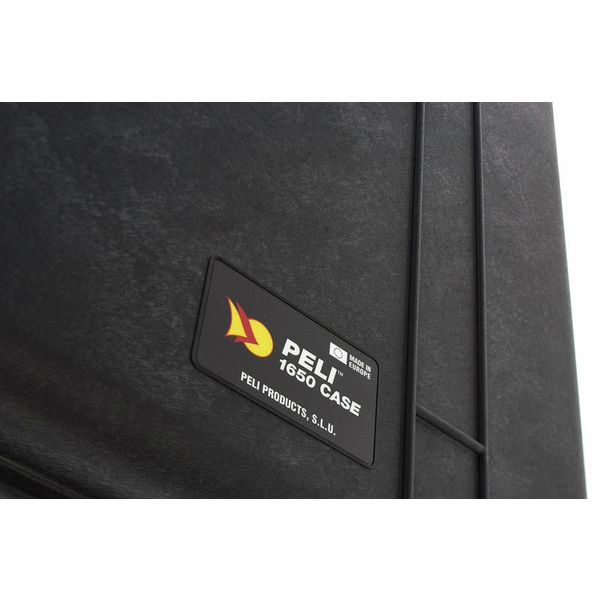 Peli 1650 Foam Black