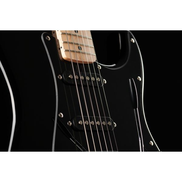 Squier Sonic Strat HSS Black