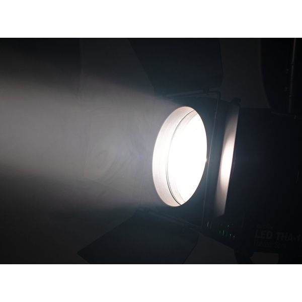 Eurolite LED THA-150F Theater-Spot