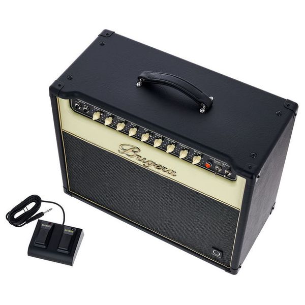 Bugera V22 Infinium Bundle