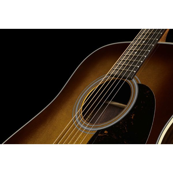 Martin Guitar D-28 Ambertone