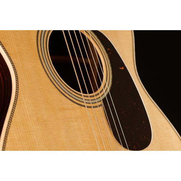Martin Guitar 00-28 Modern Deluxe