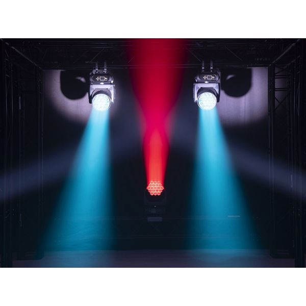 Futurelight EYE-19 HCL Zoom LED MW Wash