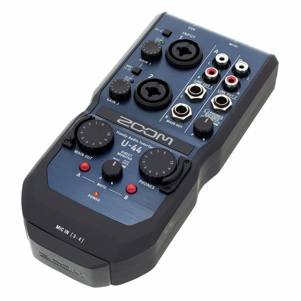 Zoom U-44
