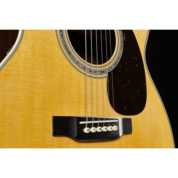 Martin Guitar J-40