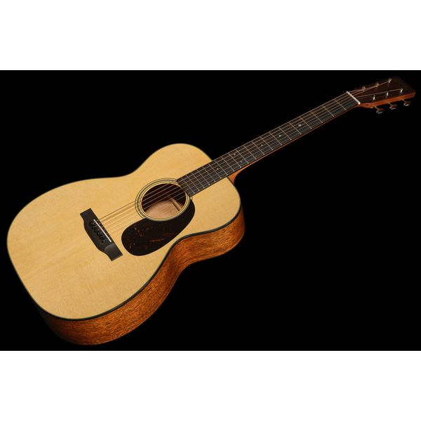 Martin Guitar 0018