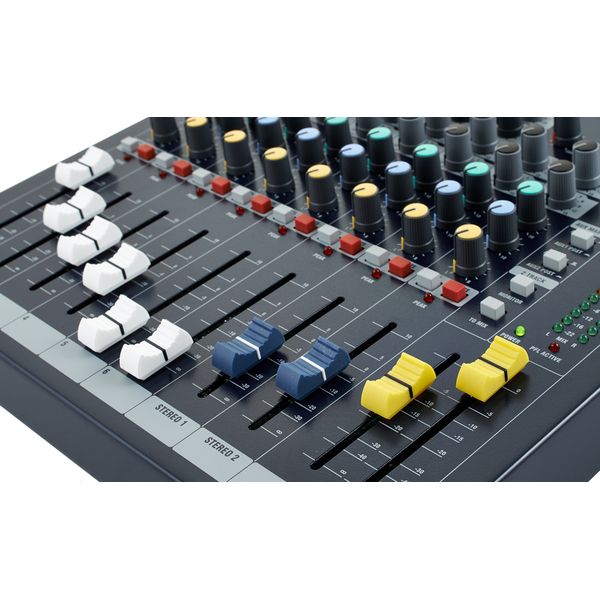 Soundcraft EPM6 Case Bundle