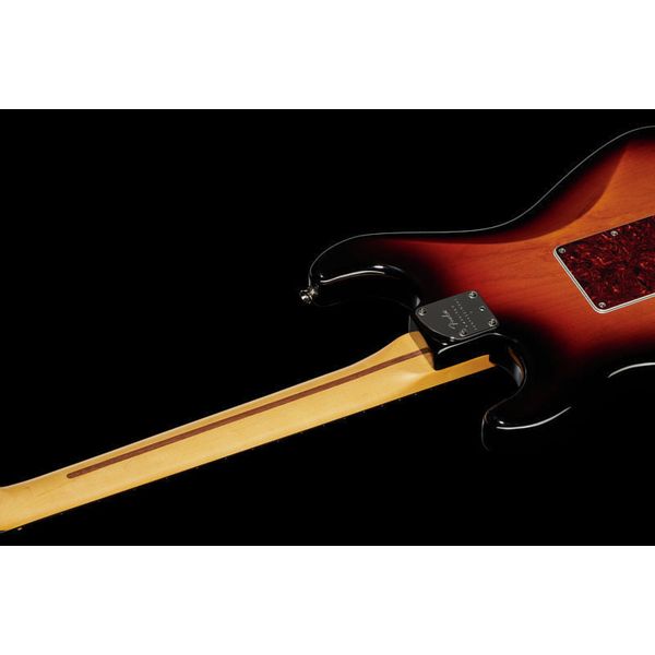 Fender AM Pro II Strat HSS RW 3TSB