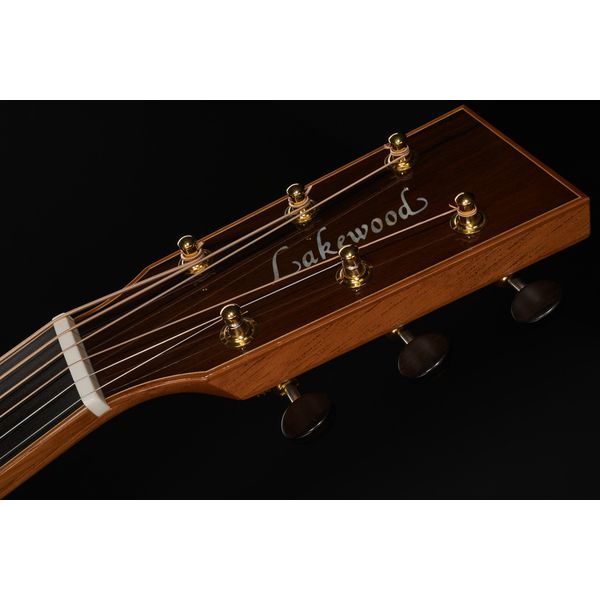 Lakewood J-45 Custom CP Showroom
