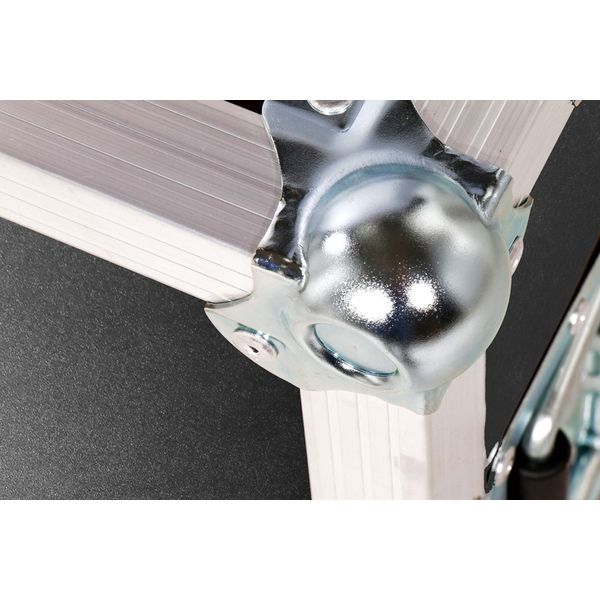 Thon Case Stairville Wild Wash 132