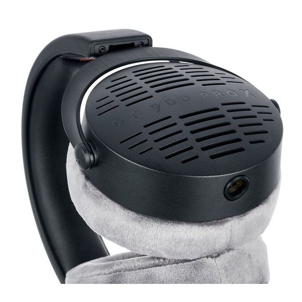 beyerdynamic DT 900 PRO X