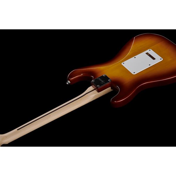 Squier Affinity Strat FM HSS S Bundle