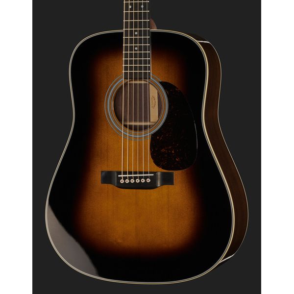 Martin Guitar D-28 Sunburst