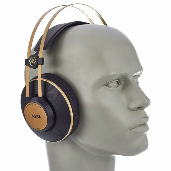 AKG K-92