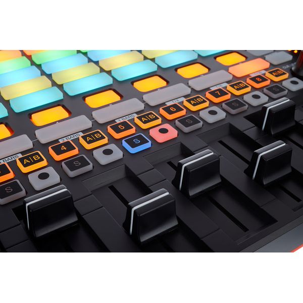 AKAI Professional APC 40 Mk2